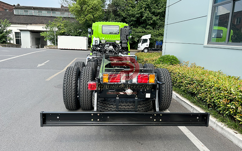 Isuzu 6W-Engine Truck Chassis | Heavy-Duty Performance